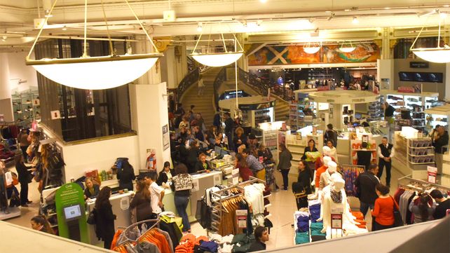 Falabella informó a sus empleados que trabajará hasta el 12 de junio.