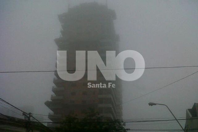 Visibilidad reducida por la presencia de niebla en rutas y calles