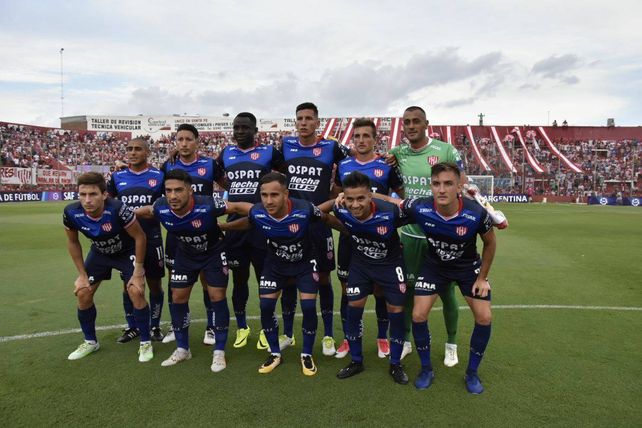 El Tate homenajeó a las mujeres en su camiseta