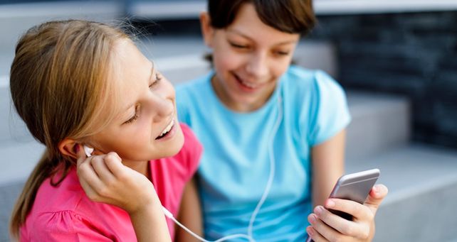 Los riesgos de la adolescencia apresurada