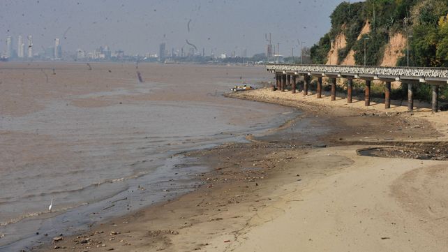 Refuerzan la planta de Assa para evitar problemas por la gran bajante del río
