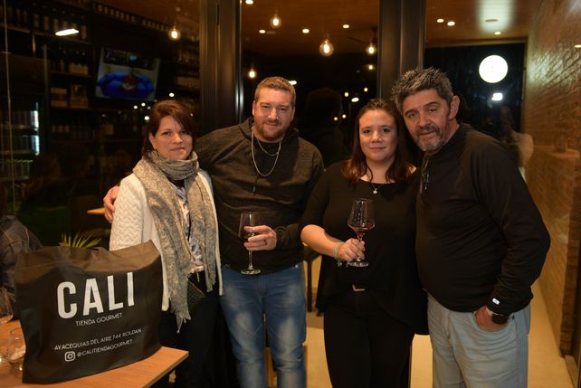 Jesica Arnieri, Mauro Rotundo, Florencia Marinucci  y Nestor Marinucci