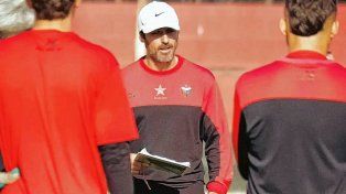 Los lectores de UNO Santa Fe bancan a Minella como DT de Colón
