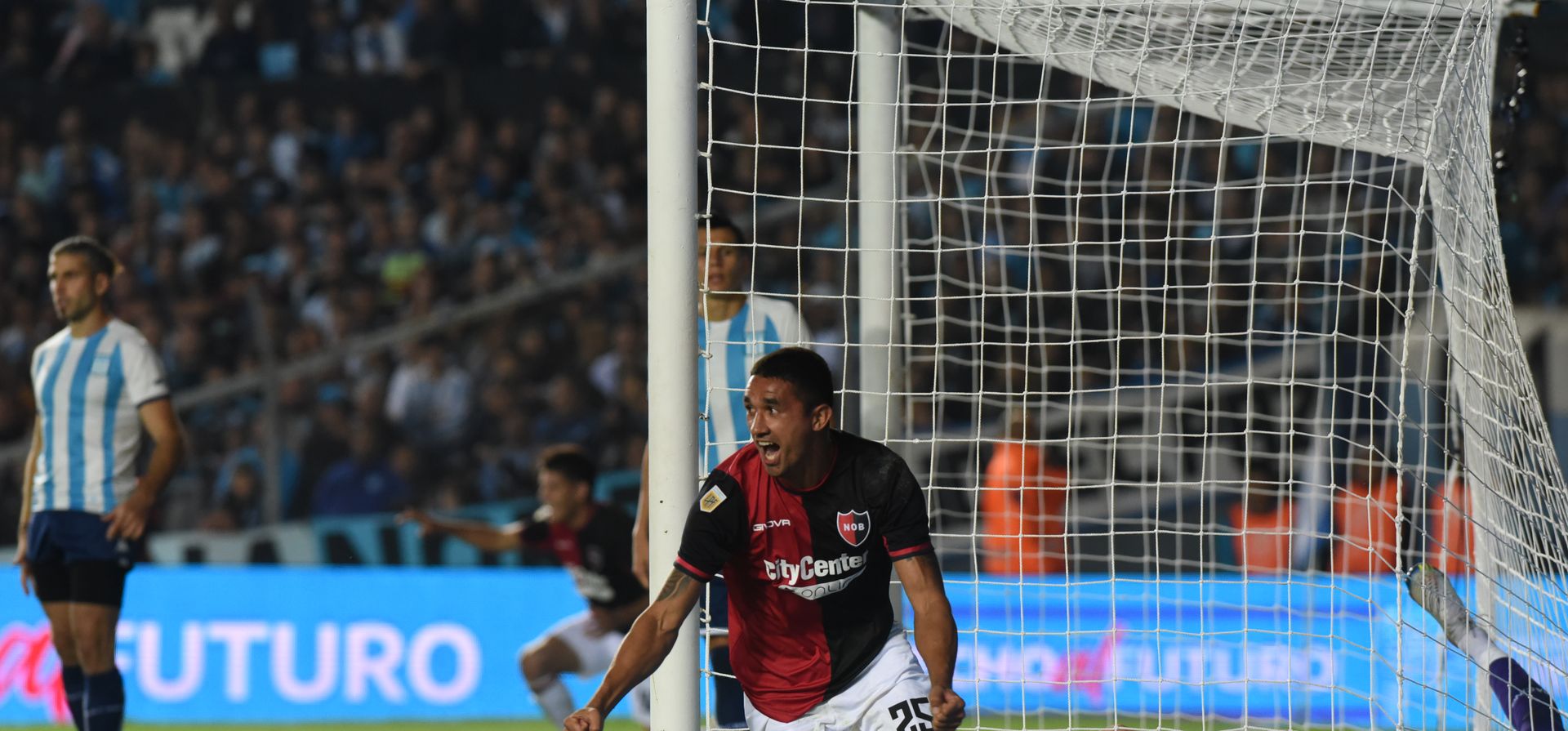 Cuando sale, Newells solo se inspira en Avellaneda