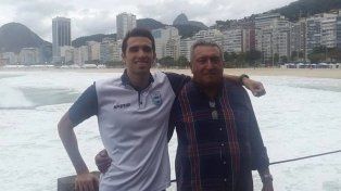 El nadador Gabriel Villagoiz pide colaboración para aportar datos sobre el crimen de su padre Francisco, en Sauce Viejo.