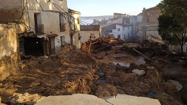 Valencia: más de 50 muertos en el marco de devastadoras inundaciones