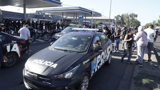 Este miércoles la protesta policial sigue frente a la Jefatura de la Unidad Regional II