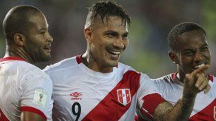 Racing llega a un acuerdo con el goleador peruano Paolo Guerrero