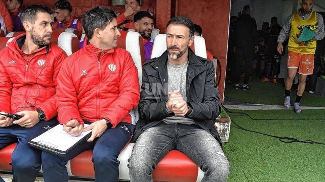 Quiénes acompañarán a Cristian González en el banco de suplentes de Unión