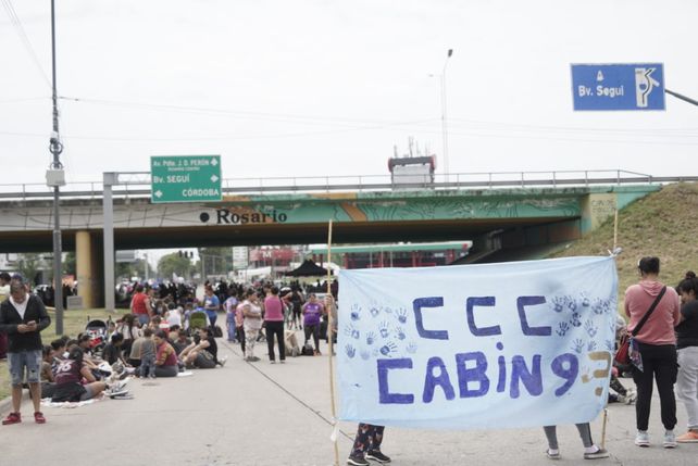 También hubo cortes de calle