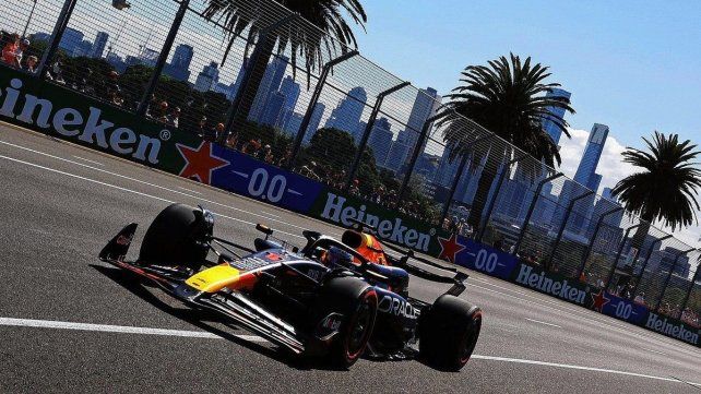 Con el Red Bull el piloto de Países Bajos irá en busca de una nueva victoria.
