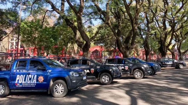 Un amplio operativo de seguridad custodiará el estadios de Newells que será escenario de una definición electrizante entre Colón y Gimnasia.&nbsp;