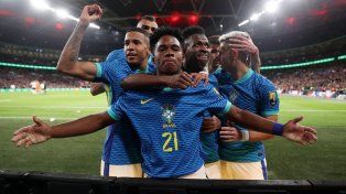 Brasil festejó en Wembley .