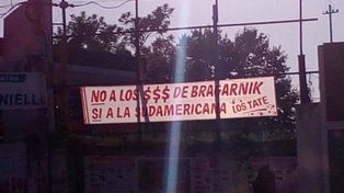 Aparecieron pasacalles: No a los $$$ de Bragarnik