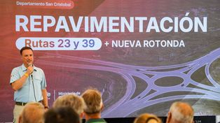 Estamos cumpliéndole a todos los intendentes y presidentes comunales para mejorarle la vida a los santafesinos, manifestó el ministro de Obras Públicas, Lisandro Enrico.