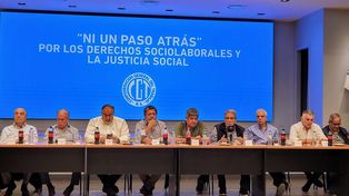 La CGT marcha contra el DNU y ATE denunció penalmente a Milei