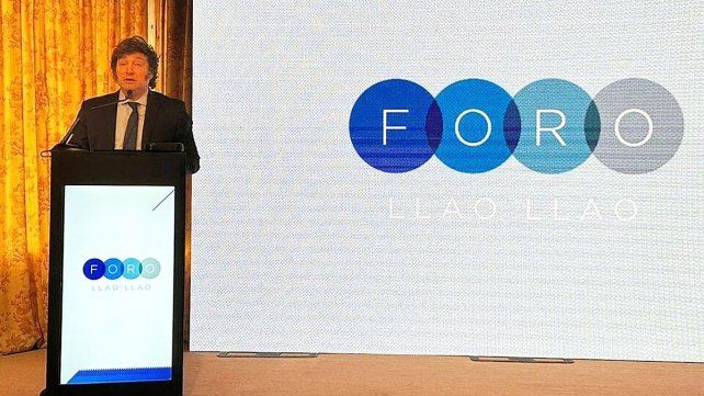 Ante más de 150 empresarios e integrantes del “círculo rojo”