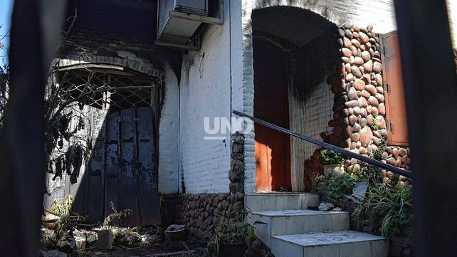 El lunes por la madrugada se produjo un incendio en la vivienda de Almirante Brown 5800