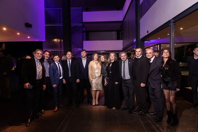 Miembros de la Comisión Directiva de AIM Rosario.