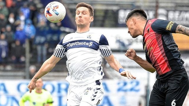 Colón se trajo un punto importante de La Plata