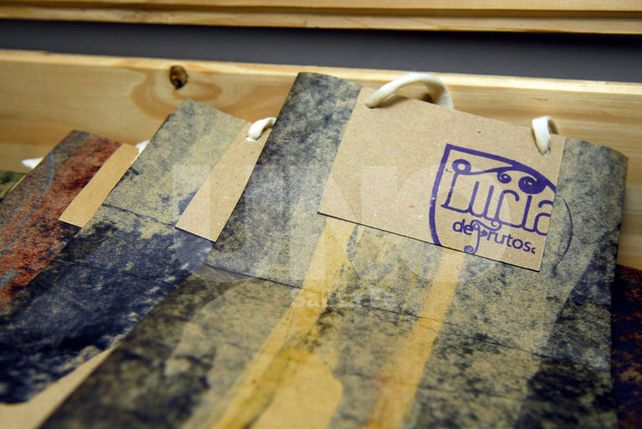 Combinar colores y alegría para hacer ropa con identidad propia