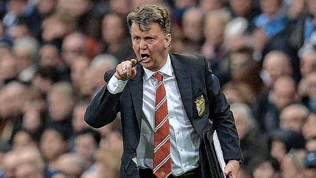 El experimentado DT Louis Van Gaal será tentado para ser el DT de Países Bajos