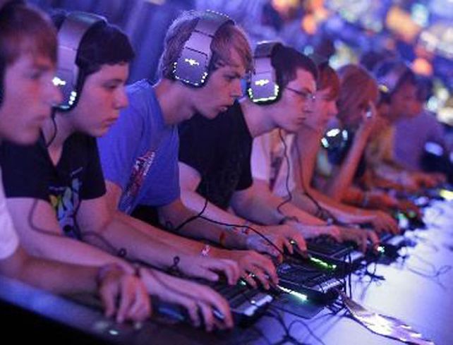 El listado de juegos incluye desde Angry Birds a Star Wars y el popular Fifa 2014.