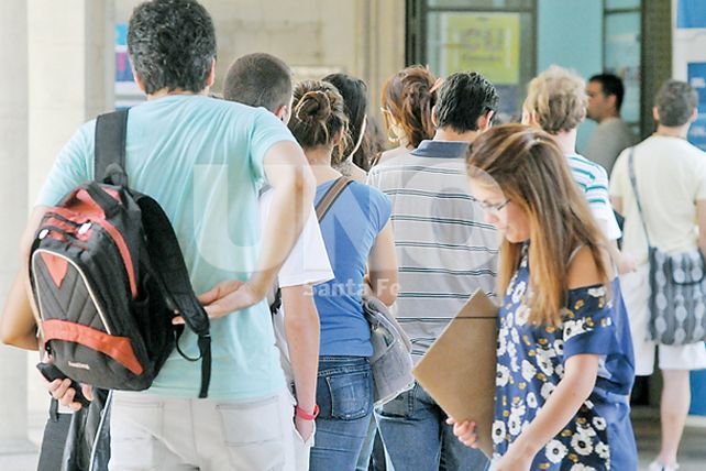 Más de 8.000 jóvenes comenzarán a cursar carreras universitarias en 2013