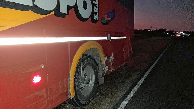 Ruta 12: chocaron un auto y un colectivo cerca de María Luisa