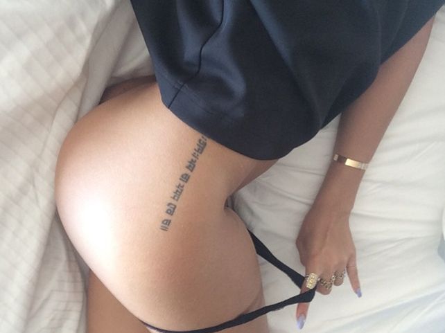 Las fotos prohibidas de Rihanna, Kim Kardashian y Kaley Cuoco