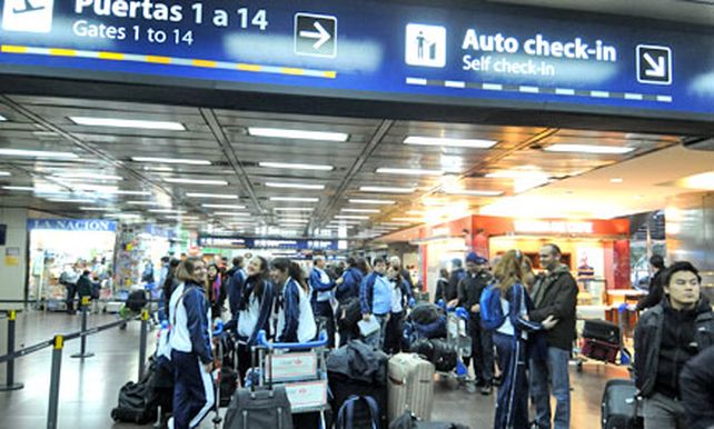 Las cenizas obligaron a cancelar vuelos de cabotaje y al exterior