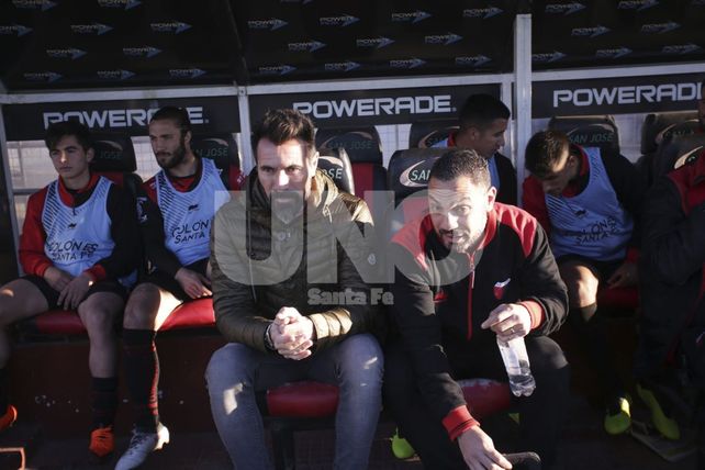 Domínguez mantiene el misterio en el equipo titular