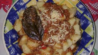 Este viernes 29 está para unos ñoquis a la bolognesa