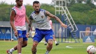 Darío Benedetto trabajó con pelota y podría reaparecer ante River.
