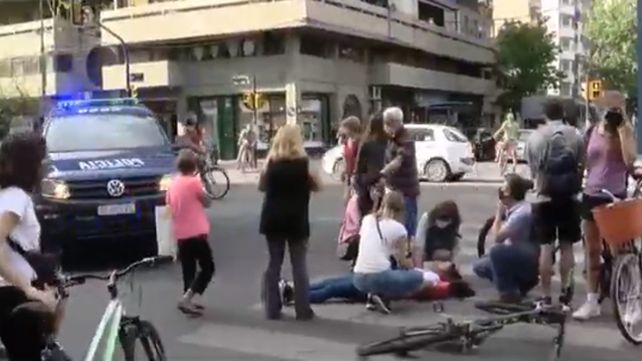 Una joven ciclista fue atropellada cuando circulaba por la bicisenda
