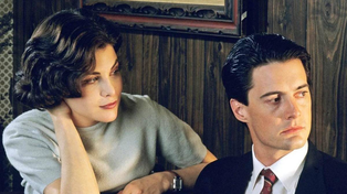 Twin Peaks, del director David Lynch, es una de las series de misterio más aclamadas y se puede ver de forma gratuita&nbsp;