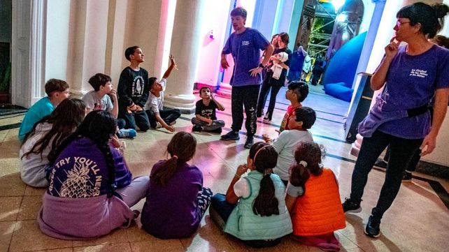 Los niños en el Palacio Municipal