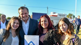Bahl habló de la firmeza de la política de viviendas provincial.