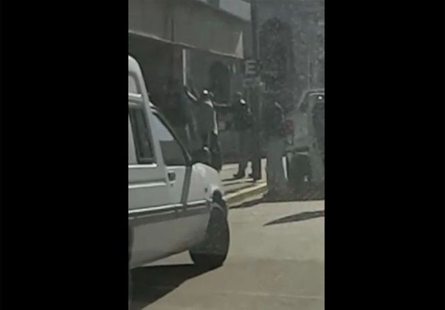 Video: así detuvieron a un prófugo en pleno centro de Gualeguaychú
