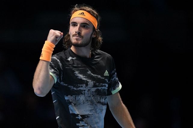 Tsitsipas dio el golpe y eliminó a Federer en el Masters de Londres