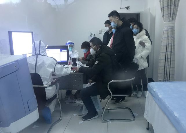 China construye un hospital que estará listo en 10 días para atender enfermos de coronavirus