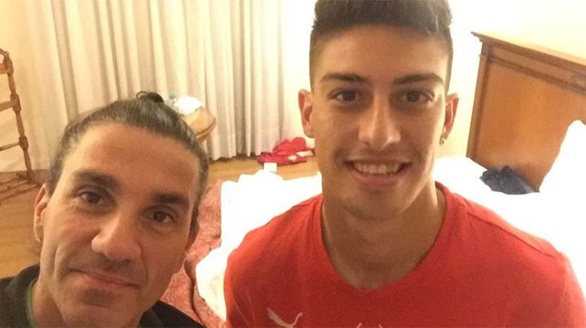 ¡Es un crack! El peluquero más querido por todos los futbolistas