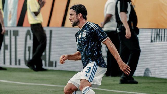 Tagliafico encendió una luz amarilla y hay preocupación en la Selección