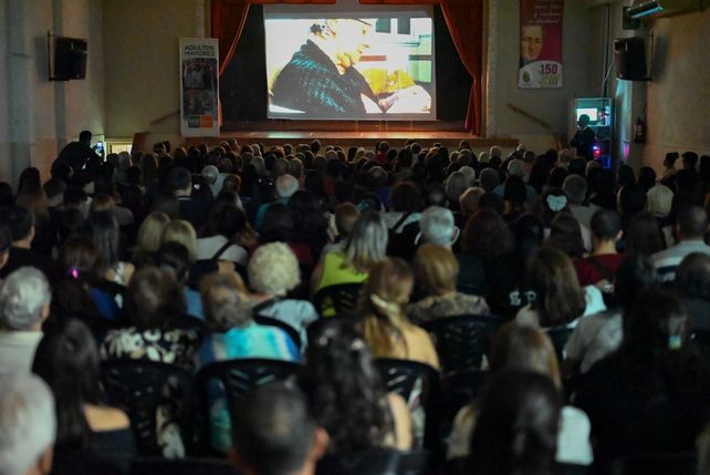 Las actividades alusivas al aniversario comenzarán el jueves 19 con el “Cine a la reposera” donde se proyectará&nbsp;el falso documental “Viejos son los trapos” protagonizado y realizado por integrantes del Centro Interdisciplinario de Adultos Mayores.