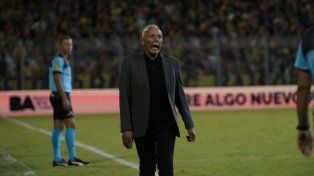 Ícono canalla. ”Fue difícil cuando quedamos con uno menos”, dijo Miguel Angel Russo tras la victoria ante los cordobeses.