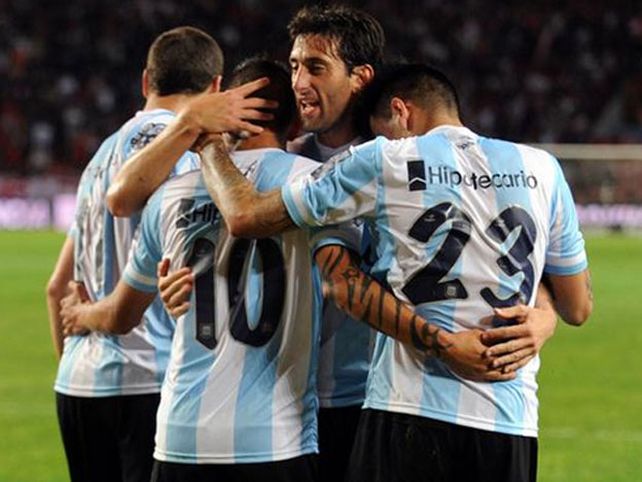 Racing juega ante Guaraní en Paraguay en la ida por los cuartos de final