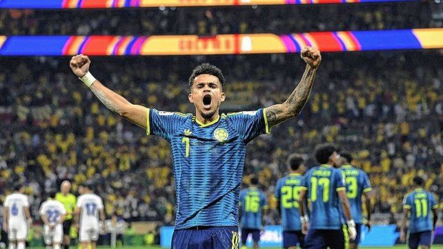 Colombia venció 3-1 a Uzbekistán.