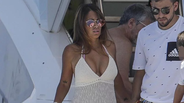 Las fotos de Antonela Roccuzzo que se lleva todas las miradas con los Messi en Ibiza