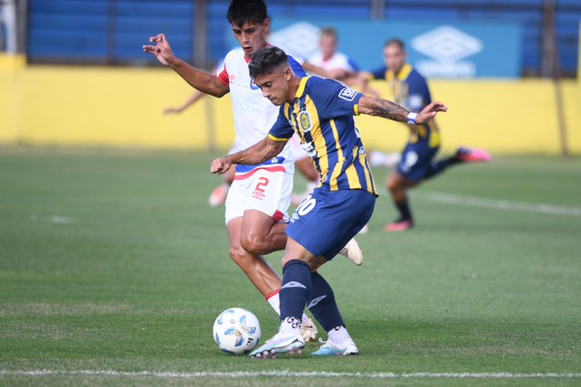 Lautaro Giaccone sufrió un tirón en su pierna derecha y solo jugó 26 minutos.