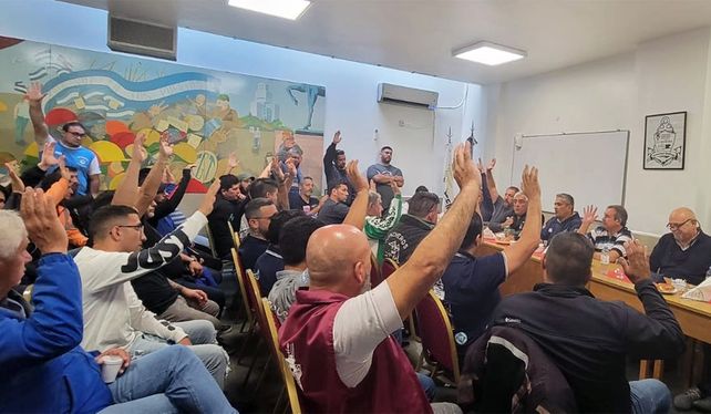 Marina Mercante. Los empleados comenzaron un paro en los puertos de Corrientes